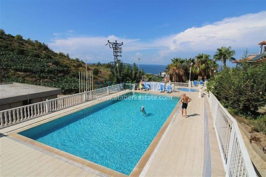 Three-storey 3+2 villa in Kargicak - sea view, furniture, surrounded by greenery 5 