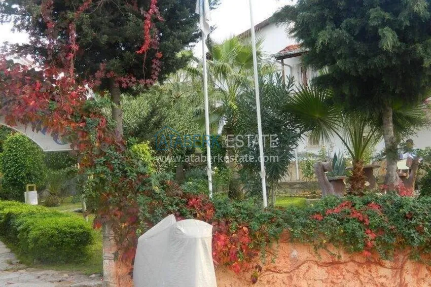 Three-storey 3+2 villa in Kargicak - sea view, furniture, surrounded by greenery 8 