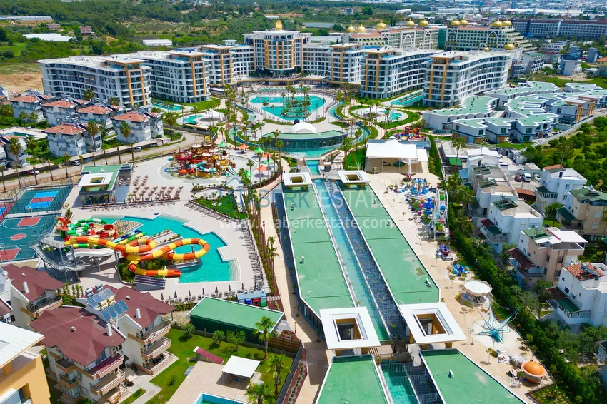 Spacious 1+1 apartment in Turkler — 80 m2 furnished by the owner, premium resort 6 