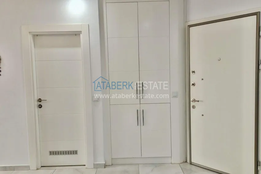 Purchase  2+1 apartment 140 m2 in Mahmutlar — furniture, glazed balcony, premium complex 1 
