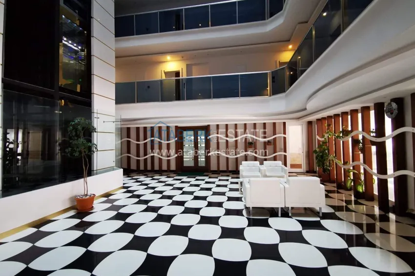 2+1 apartment 140 m2 in Mahmutlar — furniture, glazed balcony, premium complex 15 