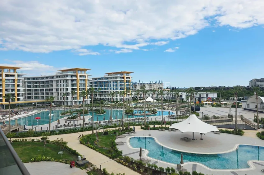 Purchase  Spacious 1+1 apartment in Turkler — 80 m2 furnished by the owner, premium resort 17 