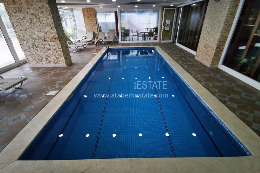 2+1 apartment 140 m2 in Mahmutlar — furniture, glazed balcony, premium complex 21 