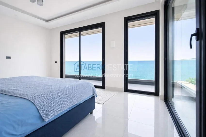 Purchase  Ultra-luxury beachfront villa in Kargicak — citizenship property in Alanya 17 