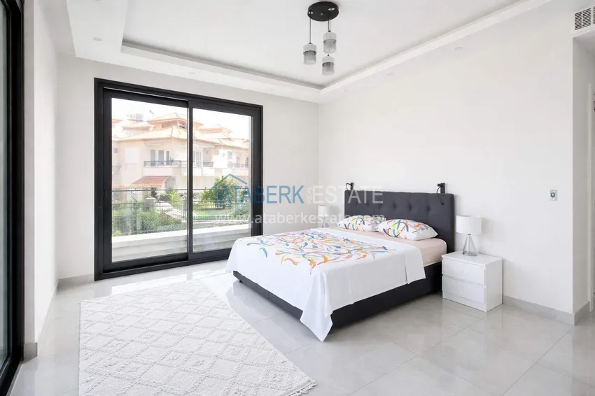 Purchase  Ultra-luxury beachfront villa in Kargicak — citizenship property in Alanya 19 