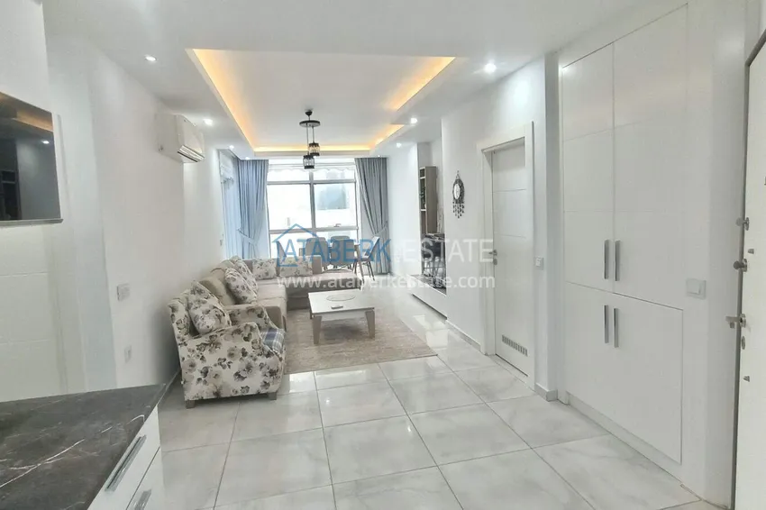 Purchase  2+1 apartment 140 m2 in Mahmutlar — furniture, glazed balcony, premium complex 3 