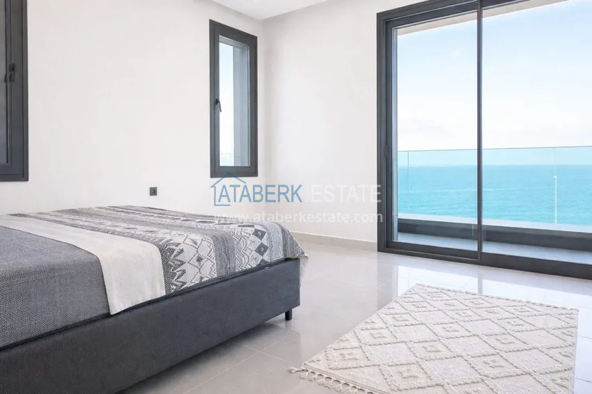 Purchase  Ultra-luxury beachfront villa in Kargicak — citizenship property in Alanya 23 