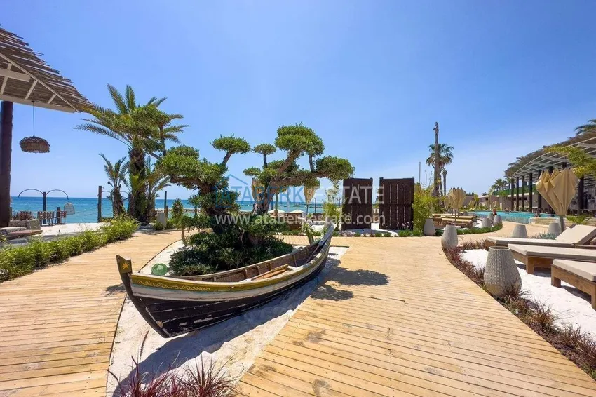 Spacious 1+1 apartment in Turkler — 80 m2 furnished by the owner, premium resort 45 