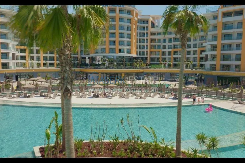 Spacious 1+1 apartment in Turkler — 80 m2 furnished by the owner, premium resort 15 