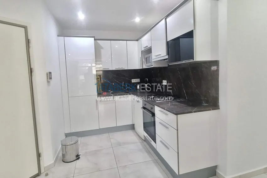 Purchase  2+1 apartment 140 m2 in Mahmutlar — furniture, glazed balcony, premium complex 8 