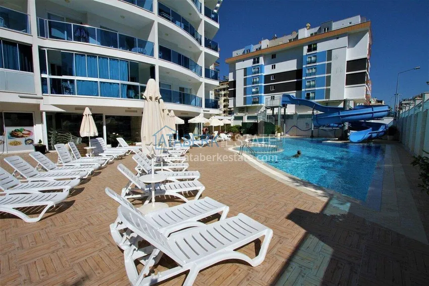 2+1 apartment 140 m2 in Mahmutlar — furniture, glazed balcony, premium complex 9 