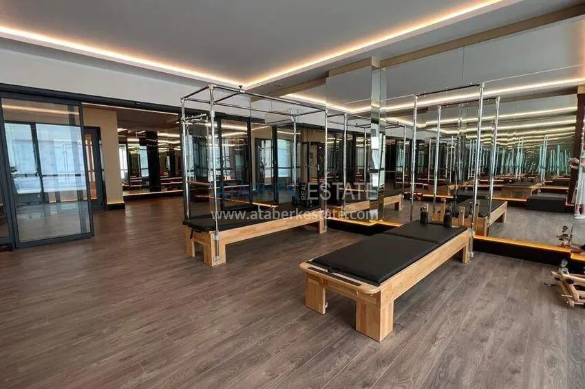 1+1 panoramic apartment in the center of Mahmutlar - luxury furniture, the sea within walking distance 18 