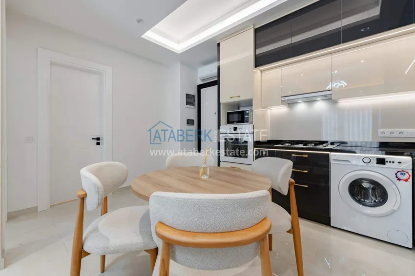 Purchase  1+1 panoramic apartment in the center of Mahmutlar - luxury furniture, the sea within walking distance 3 