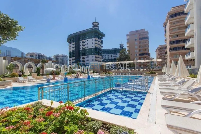 1+1 panoramic apartment in the center of Mahmutlar - luxury furniture, the sea within walking distance 8 