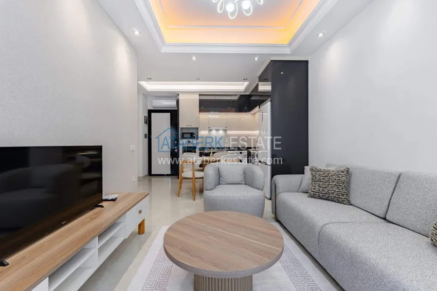 Purchase  1+1 panoramic apartment in the center of Mahmutlar - luxury furniture, the sea within walking distance 8 