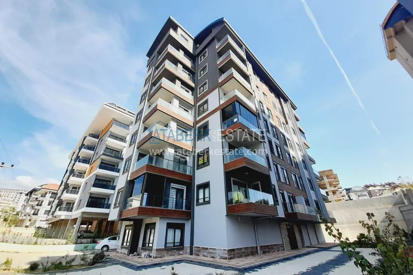2+1 apartment in Avsallar — new furniture, separate kitchen, glazed balcony 1 