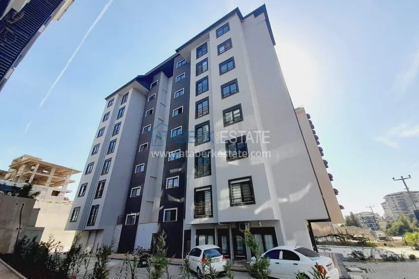 2+1 apartment in Avsallar — new furniture, separate kitchen, glazed balcony 2 