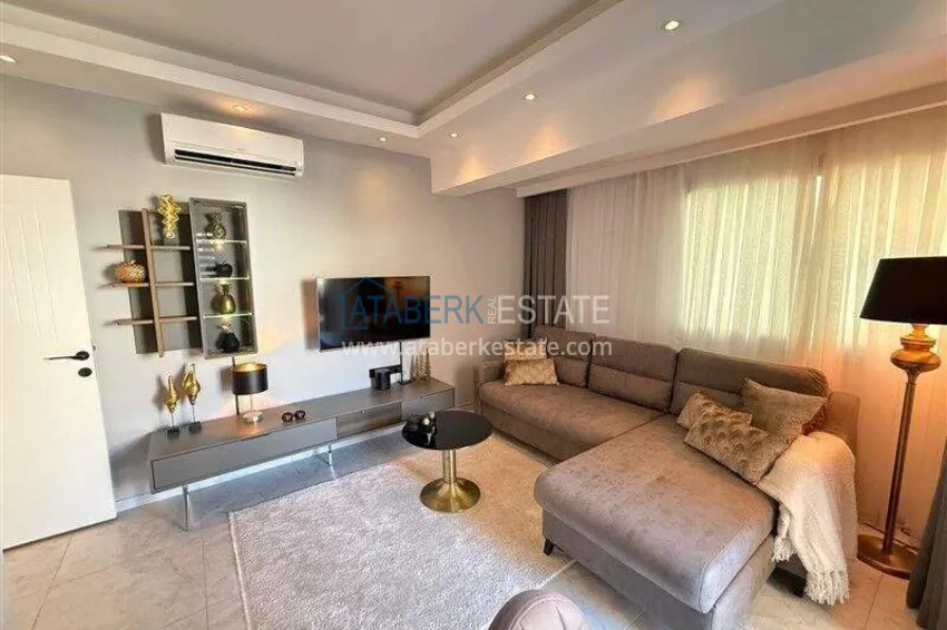 Purchase  Urgent sale! 1+1 furnished apartment in the center of Alanya, 250 to Cleopatra beach  4 