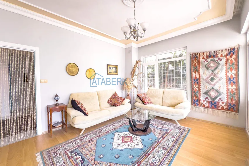 Purchase  2+1 apartment in the center of Alanya, Kale Peninsula — furnished and with sea views  2 