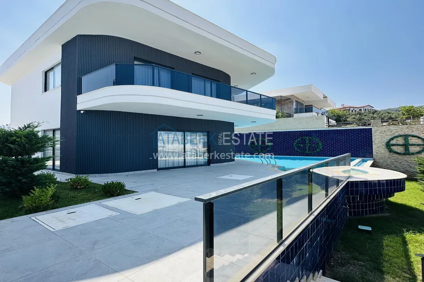 Luxury villa with sea view in Kargicak - premium property in Alanya 1 