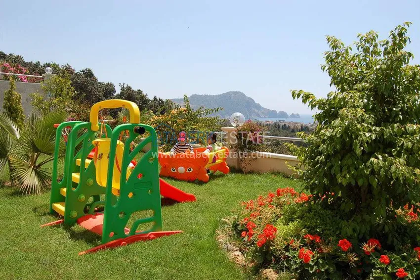 Duplex with a panoramic terrace in the center of Alanya, Cleopatra beach area — property for a residence permit 18 