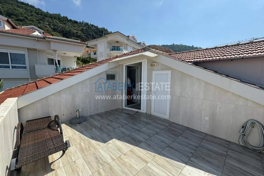 Purchase  Duplex with a panoramic terrace in the center of Alanya, Cleopatra beach area — property for a residence permit 45 