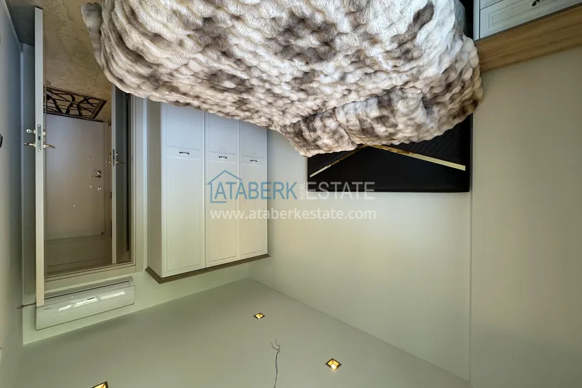 Purchase  1+1 apartment in the center of Alanya, Keykubat beach area - short-term rent allowed 5 