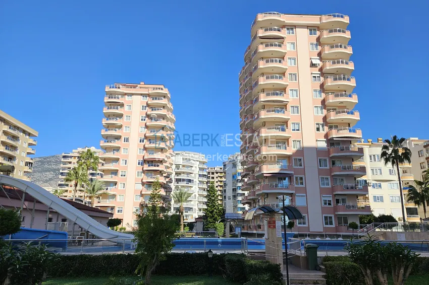 Citizenship real estate in Alanya - 2+1 apartment with sea view, Mahmutlar, first coastal 10 
