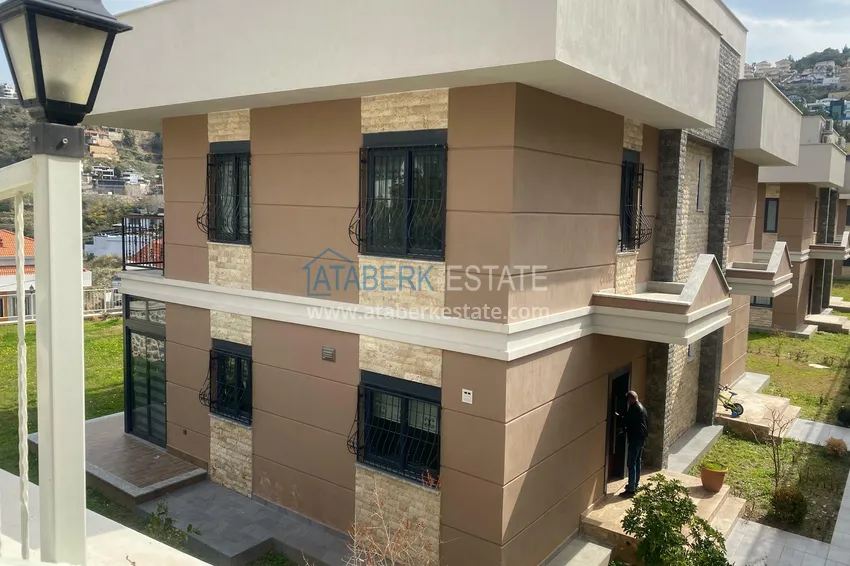 3+1 villa in Kargicak - designer renovation, private area  19 