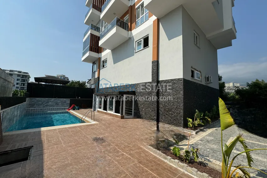 1+1 apartment in Alanya with sea view in Kargicak 1 