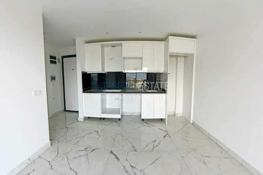 Purchase  1+1 apartment with sea view in Mahmutlar  5 