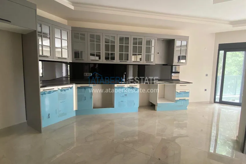 Purchase  Real estate in the center of Alanya for residence permit and citizenship - 1+1 apartment near Keykubat beach 2 