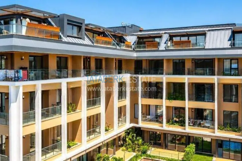 New residence project at the excavation stage in the prestigious area of Alanya — Oba 1 
