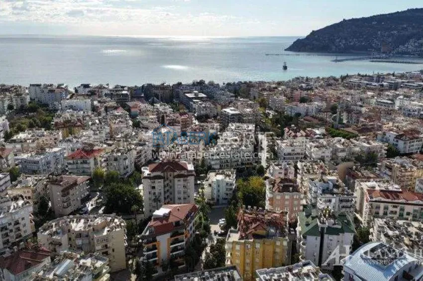 Real estate in the center of Alanya for residence permit and citizenship - 1+1 apartment near Keykubat beach 2 