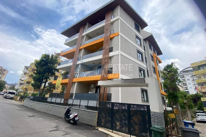 Real estate in the center of Alanya for residence permit and citizenship - 1+1 apartment near Keykubat beach 3 
