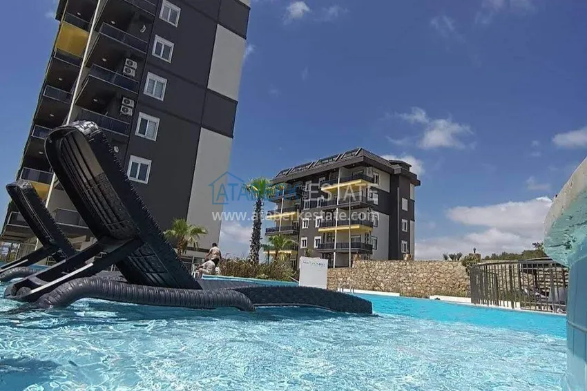 Real estate in Alanya with installments up to 1 year - new 1+1 apartment with sea view in Avsallar 11 