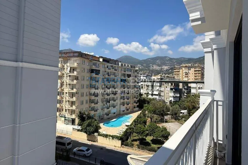 Purchase  Real estate in the center of Alanya - 1+1 apartment with a view of the fortress and the sea near Cleopatra beach 11 