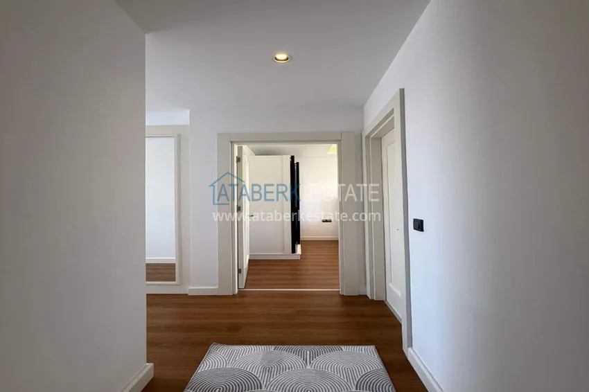 Purchase  Real estate in the center of Alanya - 1+1 apartment with a view of the fortress and the sea near Cleopatra beach 2 