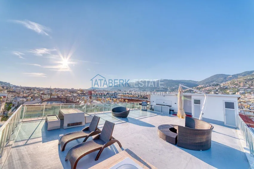 Property in the center of Alanya - 2+1 apartment 150 meters from the sea, Keykubat beach area 3 