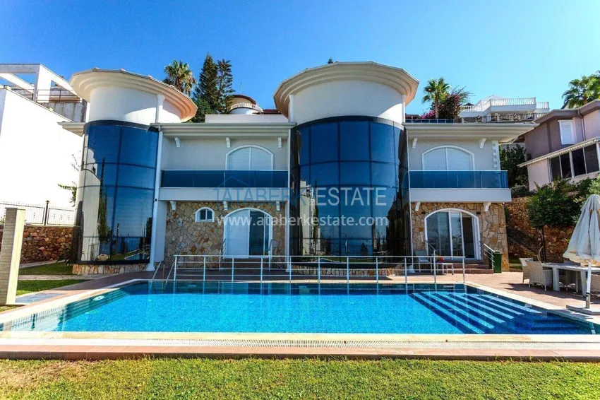 Private 5+2 villa in the center of Alanya, Bektash district — furnished and with panoramic views  2 