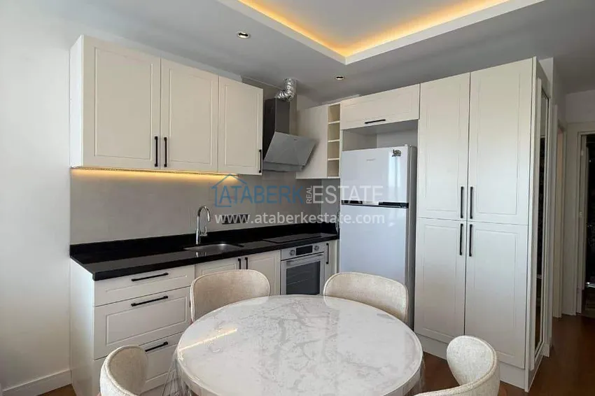 Purchase  Real estate in the center of Alanya - 1+1 apartment with a view of the fortress and the sea near Cleopatra beach 4 