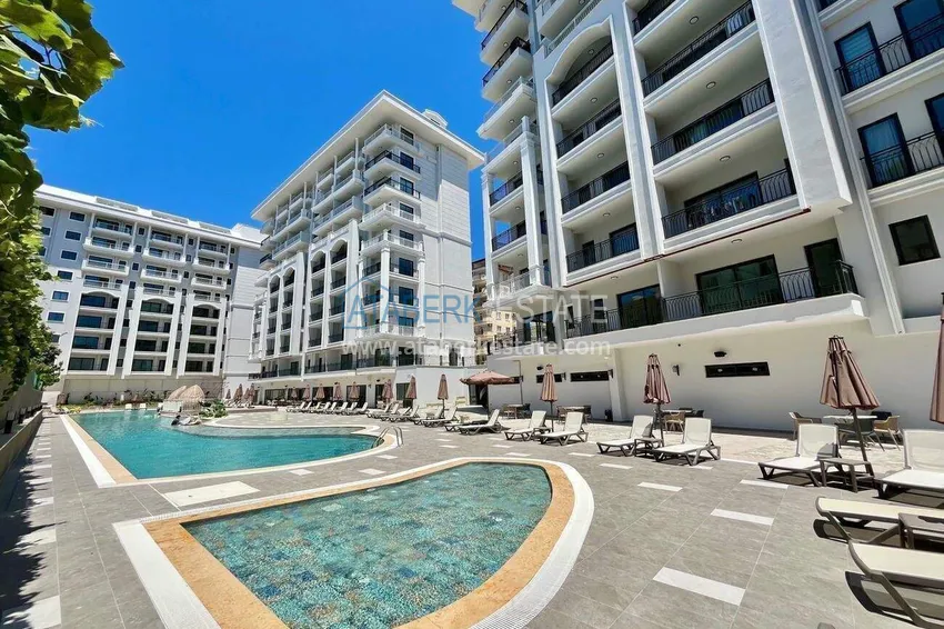 Real estate in the center of Alanya - 1+1 apartment with a view of the fortress and the sea near Cleopatra beach 5 