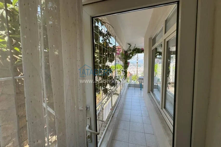 Purchase  2+1 apartment in the center of Alanya, Kale Peninsula — furnished and with sea views  27 