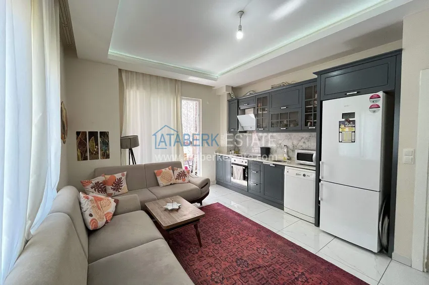 Purchase  2+1 apartment in Alanya for residence permit and citizenship - furniture, glazed balcony, Oba district 2 