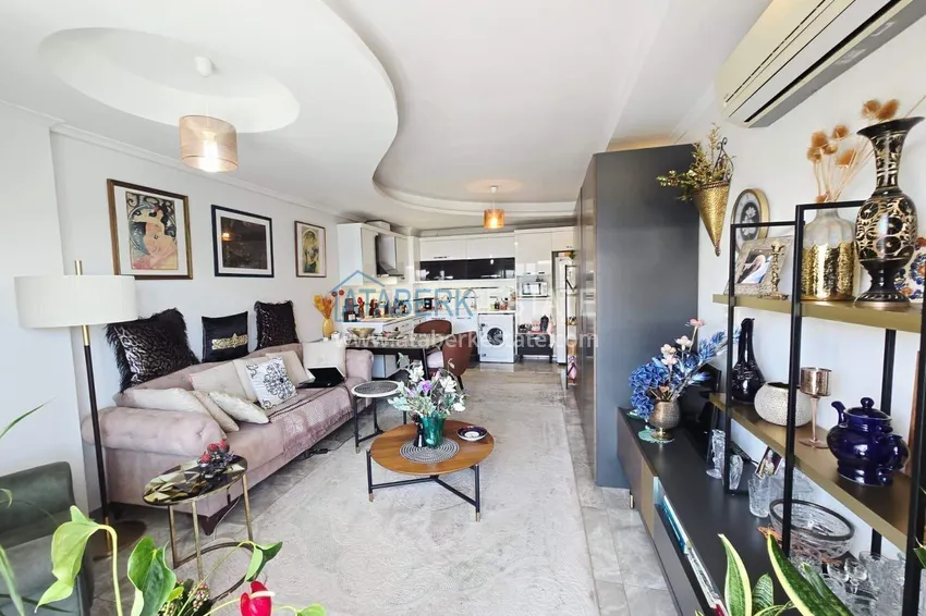 Purchase  Apartment 1+1 in Alanya with sea view — furniture, prestigious complex, Oba district 3 