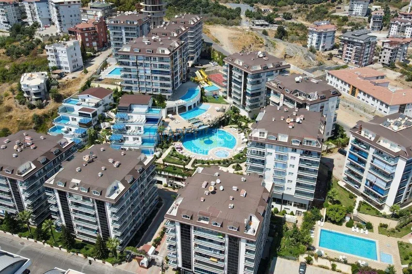 Apartment 1+1 in Alanya with sea view — furniture, prestigious complex, Oba district 6 