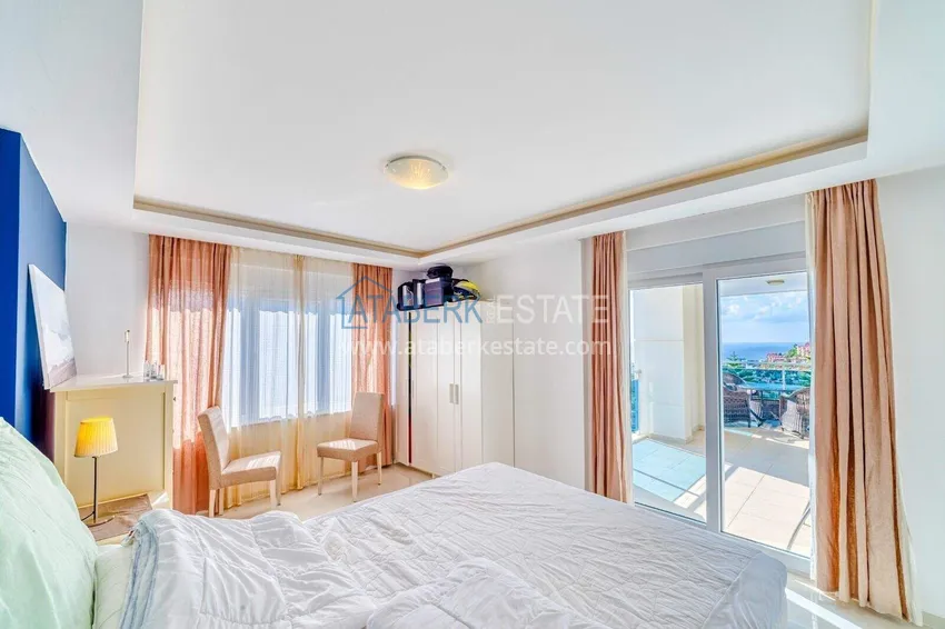 Purchase  4+1 two-story private villa in Alanya — furniture, swimming pool, sea view, Kargicak district 11 