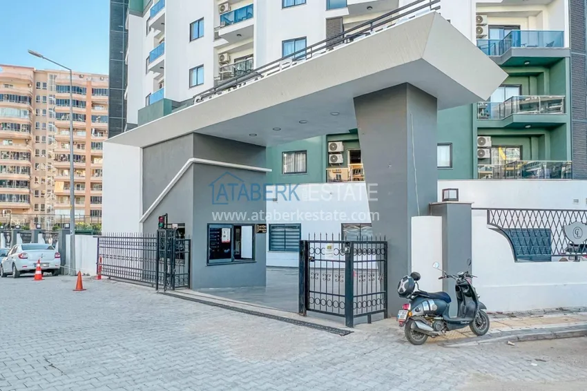 1+1 apartment in Alanya, Mahmutlar district — furniture, mountain view 10 