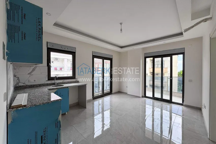 Purchase  Apartment in the center of Alanya for residence permit and citizenship - 1+1 100 meters from Keykubat Beach 1 