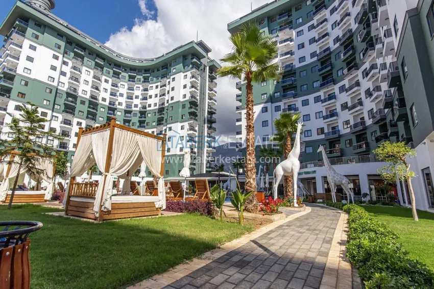 1+1 apartment in Alanya, Mahmutlar district — furniture, mountain view 12 